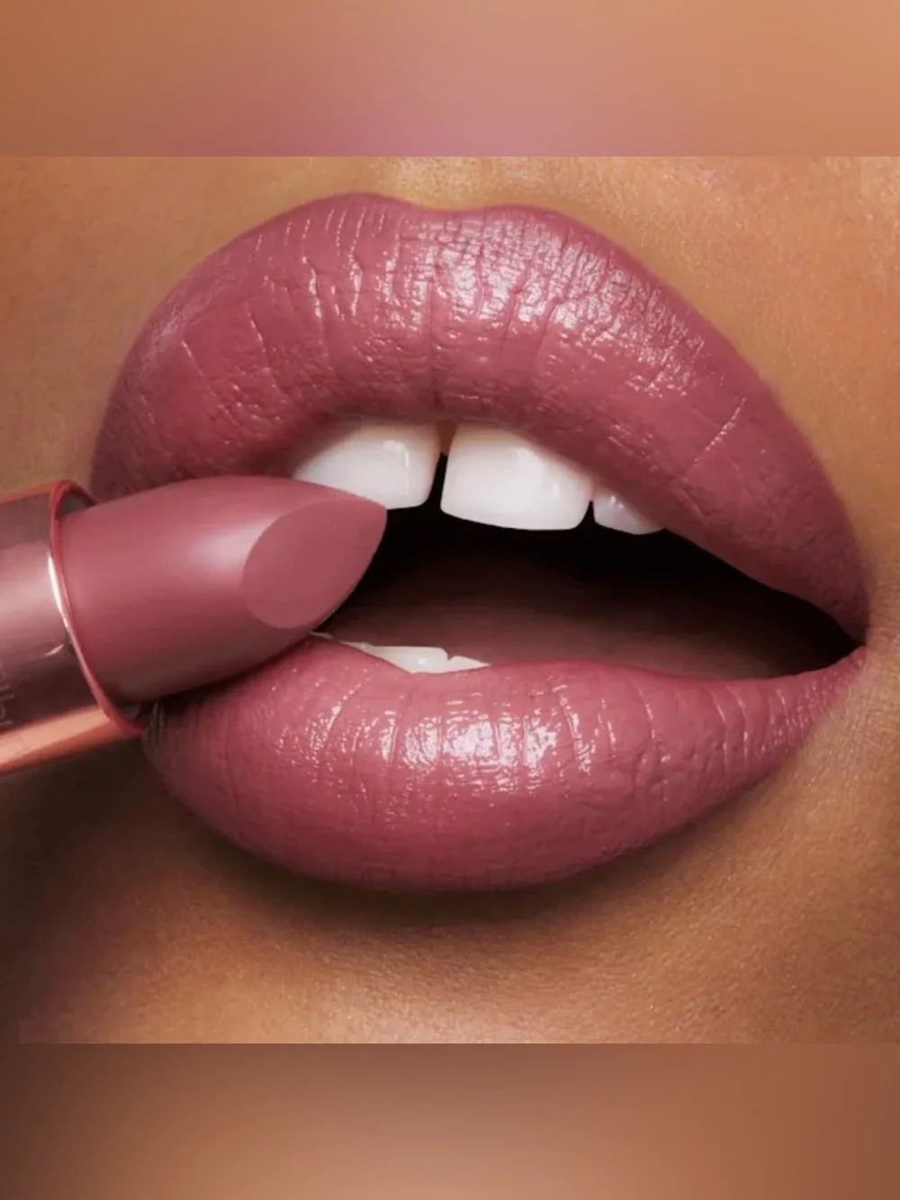 CHARLOTTE TILBURY 90’s Pink Kissing Lipstick